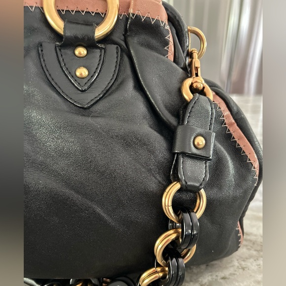 Marc Jacobs Authentic Smooth Leather Black/Tan Contrast Trim Safety Pin Bag - Picture 5 of 15